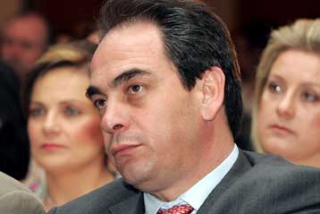 Ελπίδα να υπάρξει σύντομα λύση του αδιεξόδου στα λιμάνια εκφράζει το ΕΒΕΑ