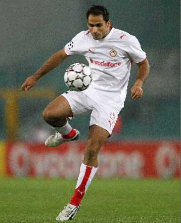 Υπόσχεση Πατσατζόγλου για νέες επιτυχίες με τη φανέλα του Ολυμπιακού