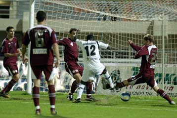 Θα τα… ξαναπούν στο Αλκαζάρ ΟΦΗ και Λάρισα μετά το 1-1 στο «Παγκρήτιο»