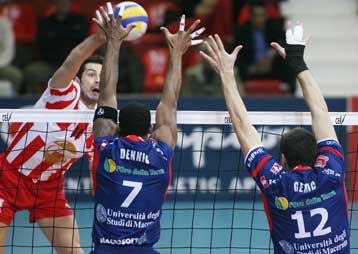 Δύσκολα τα πράγματα για τον Ολυμπιακό μετά το 3-1 σετ από την Ματσεράτα