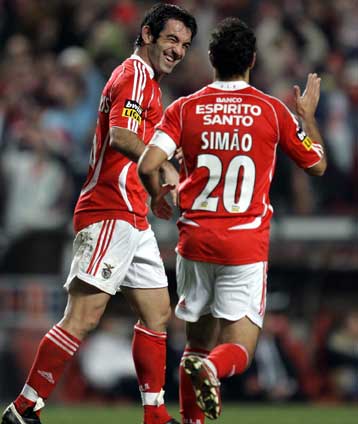 «Τεσσάρα» της Μπενφίκα επί της Μπελενένσες με Κατσουράνη και Καραγκούνη να σκοράρουν