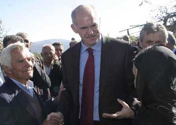 Η βιομηχανική ρύπανση στο επίκεντρο της επίσκεψης Παπανδρέου στα Οινόφυτα