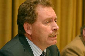 Διαμαρτυρία της ΤΕΔΚΝΑ για τα κατασχετήρια της ΕΥΔΑΠ προς τους δήμους