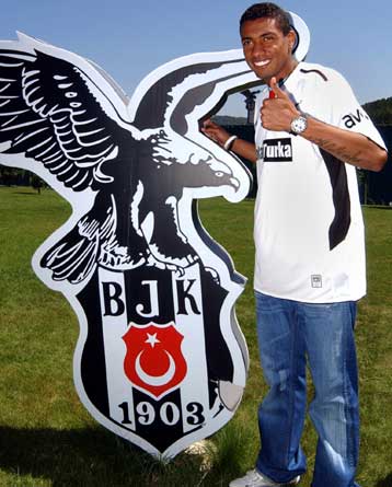 Την περίπτωση Κλέμπερσον εξετάζει και ο Ολυμπιακός