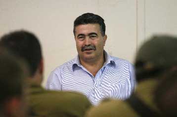 Μέτρα για τους Παλαιστινίους στη Δυτική Όχθη ανακοίνωσε ο Ισραηλινός υπουργός Αμυνας