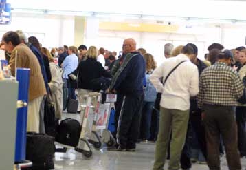 Ταλαιπωρία για Έλληνες ταξιδιώτες στη Βιέννη