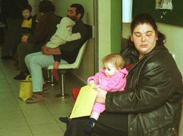 Έξαρση των εποχικών ιώσεων, σε ύφεση η γρίπη