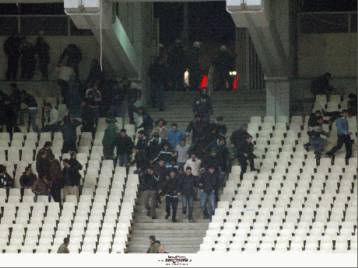 Ηχηρό «ξέσπασμα» της Θύρας 13 κατά του Γιάννη Βαρδινογιάννη