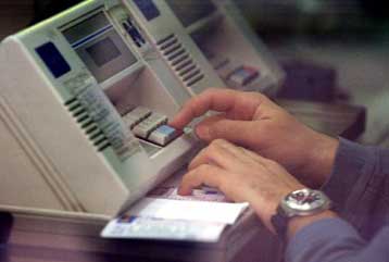 Στην «τσιμπίδα» της Υπηρεσίας Ειδικών Ελέγχων μεγάλο κύκλωμα παράνομου στοιχήματος