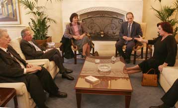 Μνημόνιο εκπαιδευτικής συνεργασίας υπέγραψαν Μ.Γιαννάκου και Π.Γεωργιάδης