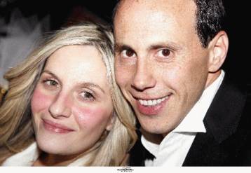 Τα σκαλιά της εκκλησίας ανέβηκε ο Κώστας Κεντέρης