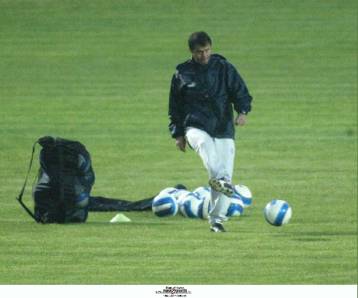 Ενότητα για να φτάσει ο Ολυμπιακός στους στόχους του ζήτησε ο Λεμονής