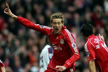 Εντυπωσιακό ποδαρικό για Σαμαρά και Λίβερπουλ, με το αριστερό η Μάντσεστερ Γ.