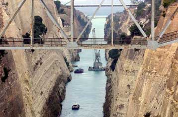 Κλειστή η Διώρυγα της Κορίνθου λόγω καταλισθήσεων