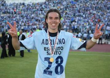 Δεν φοράει τελικά την πράσινη φανέλα ο Αντριάνο