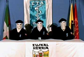 Εξηγήσεις για την επίθεση ζητά αιφνιδιασμένη η πολιτική πτέρυγα της ΕΤΑ