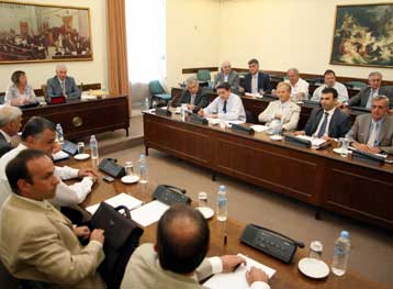 Επιμένει η αντιπολίτευση για εξεταστική επιτροπή στην υπόθεση των υποκλοπών