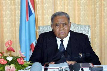 Επέστρεψε στην εξουσία ο πρόεδρος των νησιών Φίτζι