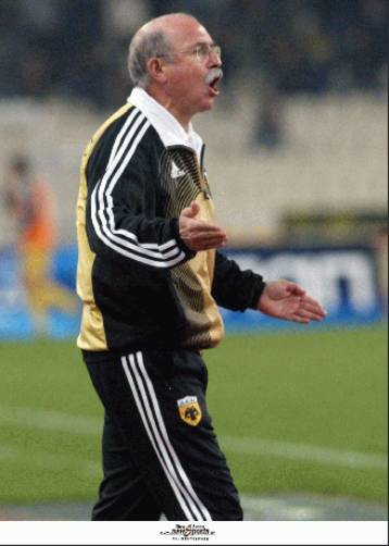 Ο τίτλος περνάει από Τούμπα διεμήνυσε ο Φερέρ στους παίκτες της ΑΕΚ