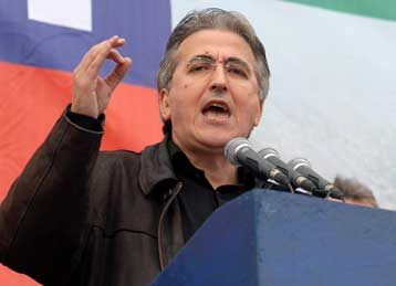 Αιχμηρή απάντηση της ΓΣΕΕ στο θέμα της καταβολής εγγύησης για τον Τζαβέντ Ασλάμ