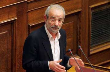 Κεντρικό ζήτημα για τον ΣΥΝ η υπεράσπιση του άρθρου 16, λέει ο Αλ.Αλαβάνος