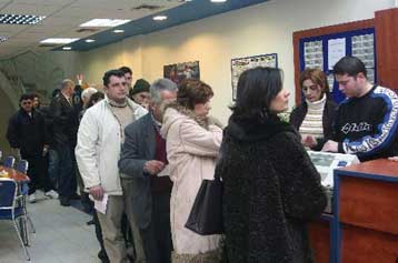 Το παράδειγμα των ΗΠΑ και της Γαλλίας ακολουθεί η Ελλάδα για το παράνομο στοίχημα