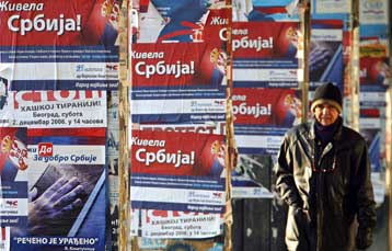 Είκοσι πολιτικά κόμματα διεκδικούν την ψήφο των Σέρβων στις 21 Ιανουρίου