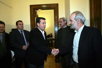 Με τους εκπροσώπους των εργαζομένων στα Σώματα Ασφαλείας συναντήθηκε ο Αλ.Αλαβάνος