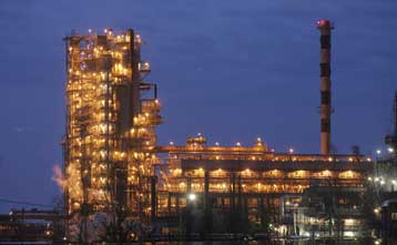 Πυρετός διαβουλεύσεων για τη ροή του ρωσικού πετρελαίου προς την Ευρώπη