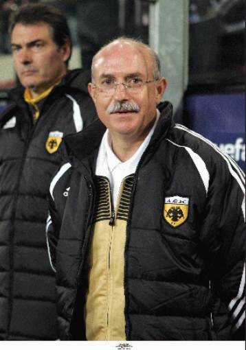 Όλα τα λεφτά για Βάργκας η ΑΕΚ, ο Μονταΐνι παραδέχεται το ενδιαφέρον της «Ένωσης»