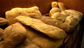 Σε αλλαγές στο νομοσχέδιο για το ψωμί προχώρησε το υπουργείο Ανάπτυξης