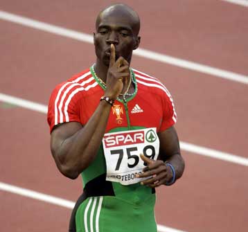 Ο Ομπικβέλου κορυφαίος Ευρωπαίος αθλητής του 2006, έκτος ο Ιακωβάκης