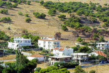 Μεγάλες αυξήσεις στις αντικειμενικές αξίες των εκτός σχεδίου ακινήτων