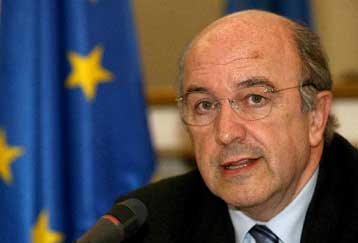 Τον Ιούνιο η έξοδος της ελληνικής οικονομίας από την κοινοτική επιτήρηση