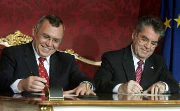 Ορκίστηκε στην Αυστρία η νέα κυβέρνηση υπό τον σοσιαλδημοκράτη Γκουζενμπάουερ