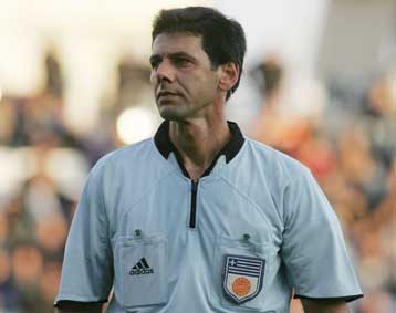 Τσίκινης στο «Καραϊσκάκη», Γερμανάκος στο ΟΑΚΑ και Καρατζάς στη Νεάπολη