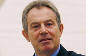 Η Βρετανία πρέπει να συνεχίσει να πολεμά, το στίγμα Μπλερ για την εξωτερική πολιτική