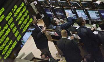 Κέρδη την Παρασκευή στα ευρωπαϊκά χρηματιστήρια και τη Γουόλ Στριτ