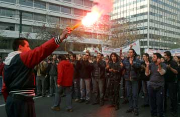 Και πάλι στους δρόμους την Τετάρτη η εκπαιδευτική κοινότητα για το άρθρο 16