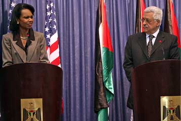 «Όχι» σε προσωρινή λύση για τη δημιουργία παλαιστινιακού κράτους λέει ο Αμπάς στη Ράις