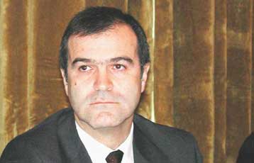 «Πραγματικά φιλικές οι προτάσεις» για Κύπρου και Πειραιώς, λέει ο Ανδρ.Βγενόπουλος