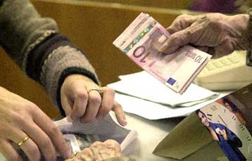 Το 83% των Ελλήνων «δεν έχει σκεφτεί ποτέ» να εργαστεί σε κάποιο κράτος της ΕΕ