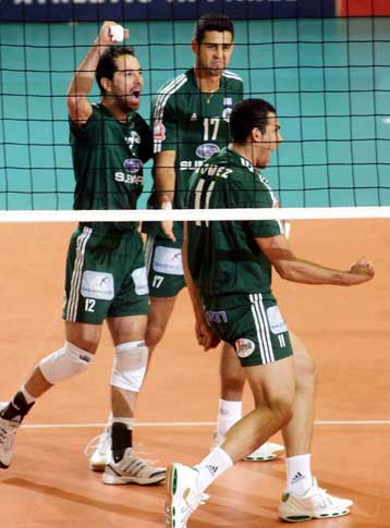 Ο Παναθηναϊκός υποδέχεται την Κούνεο στο ντέρμπι για την πρωτιά