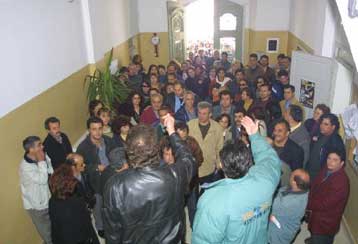 Κατάληψη από αντιεξουσιαστές στα γραφεία της Νομαρχίας Ηρακλείου