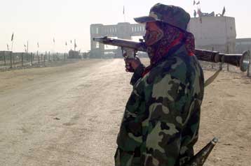 Τρία κρυσφήγετα μελών της Αλ Κάιντα κατέστρεψε ο πακιστανικός στρατός