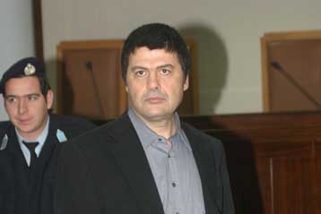 Να προσαχθεί στη δίκη της 17Ν ο Χριστόδουλος Ξηρός διέταξε το δικαστήριο