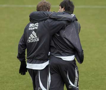 «Μισοαστέρας» ο Μπέκαμ, «κρύοι» οι οπαδοί σύμφωνα με τον πρόεδρο της Ρεάλ Μαδρίτης