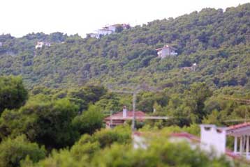 Αρχίζει η συζήτηση στη Βουλή για την αναθεώρηση του άρθρου 24