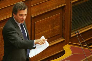 Τα πρόστιμα στο επίκεντρο της συζήτησης του νέου ΚΟΚ στη Βουλή