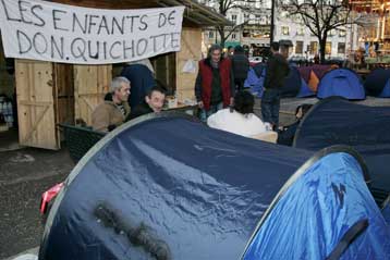 Νομοσχέδιο υπέρ των αστέγων προωθεί η γαλλική κυβέρνηση